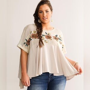 Gimmicks Oversized Floral Embroidered Top size Large New Boho Floral Top